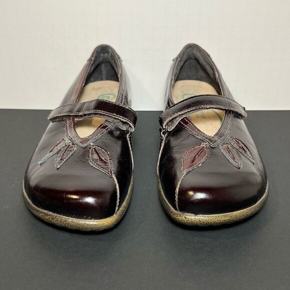 Womens NAOT Nau Mai Brown Patent Leather Slip On Loafers / Size 6 - EU 37 - Picture 2 of 8